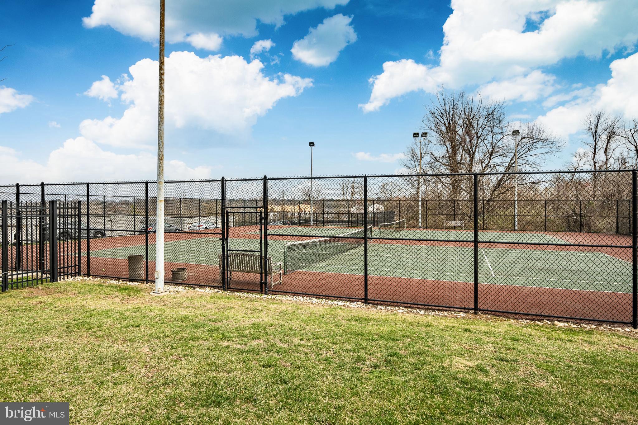 VALLEY FORGE TOWER - Residential