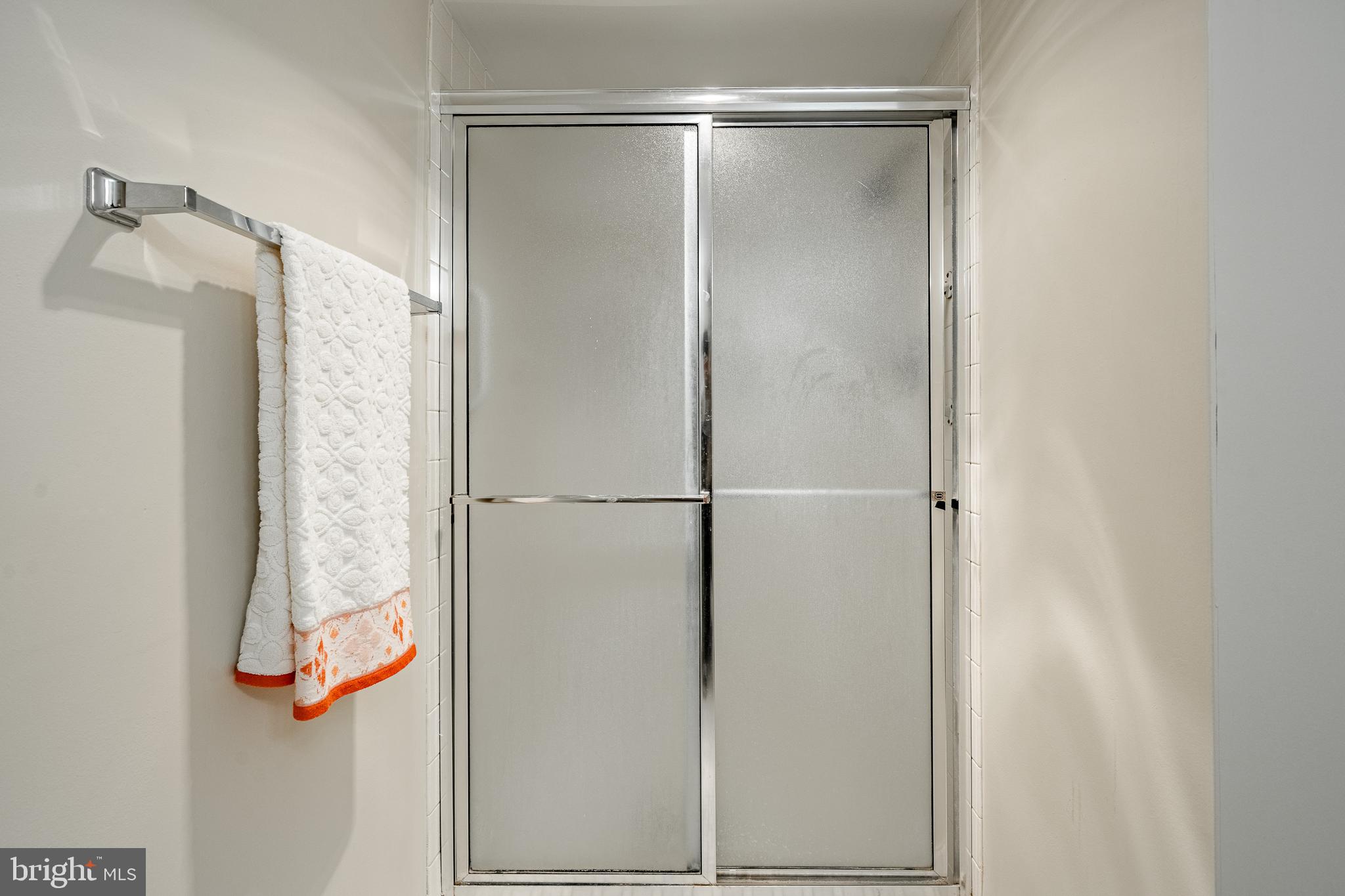 VALLEY FORGE TOWER - Residential