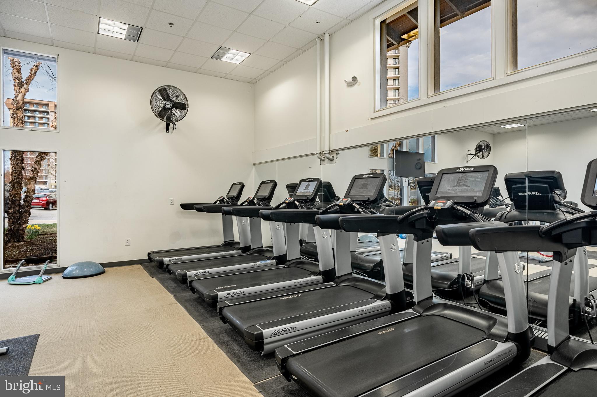 VALLEY FORGE TOWER - Residential