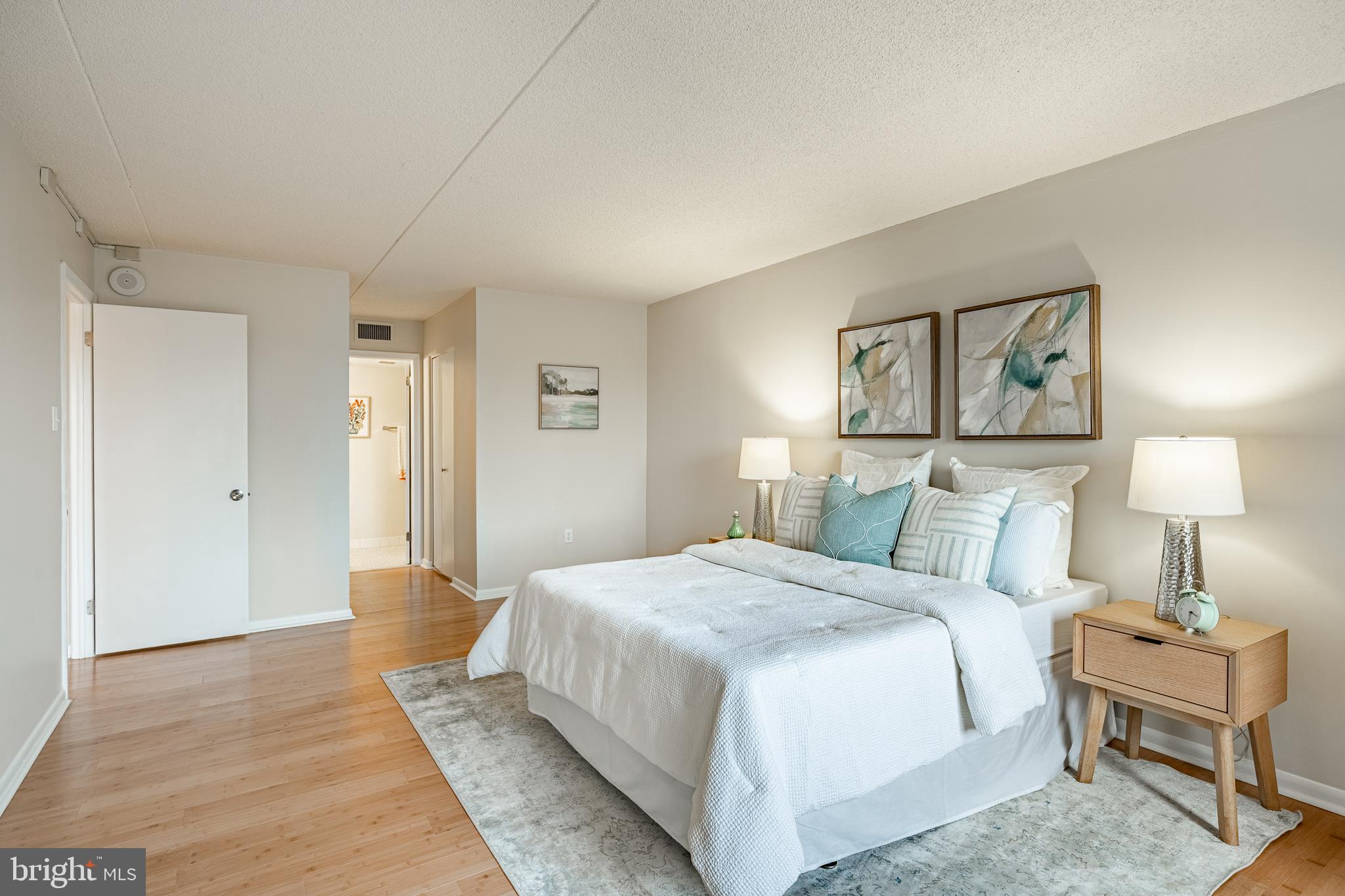 VALLEY FORGE TOWER - Residential