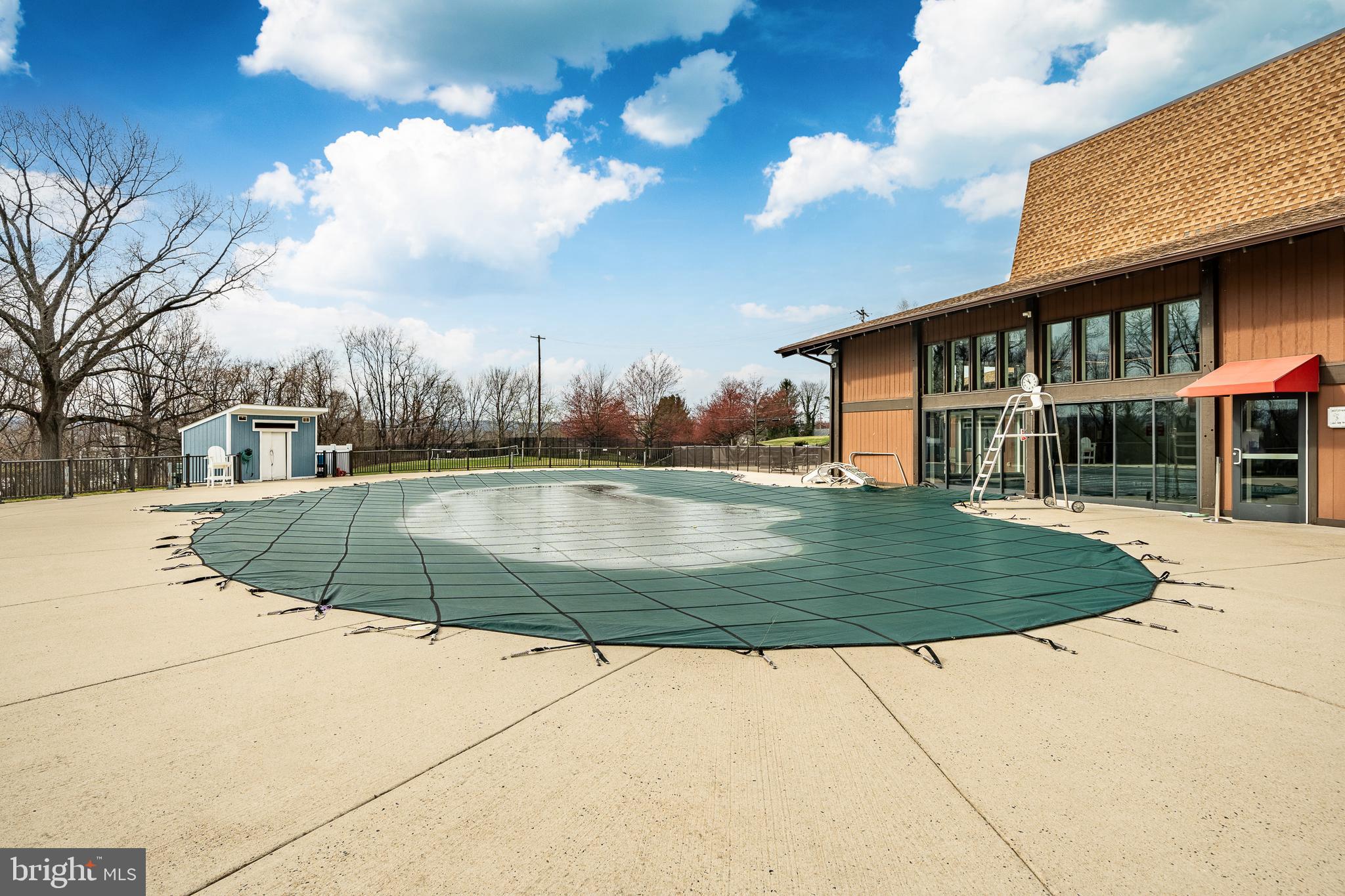 VALLEY FORGE TOWER - Residential