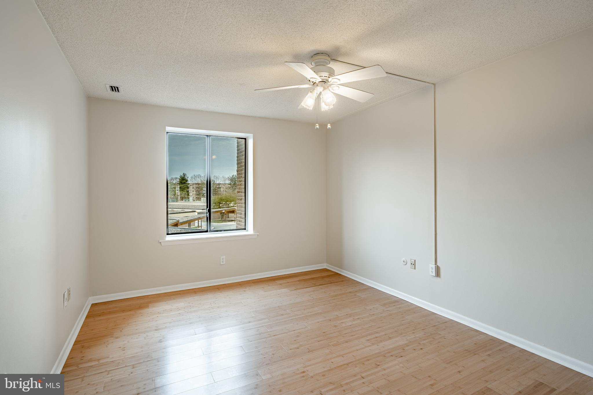 VALLEY FORGE TOWER - Residential