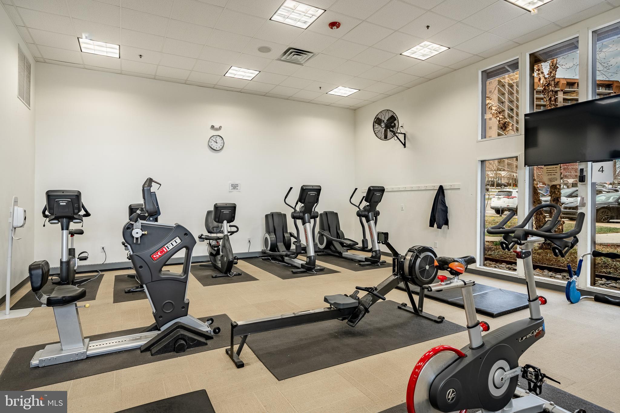 VALLEY FORGE TOWER - Residential