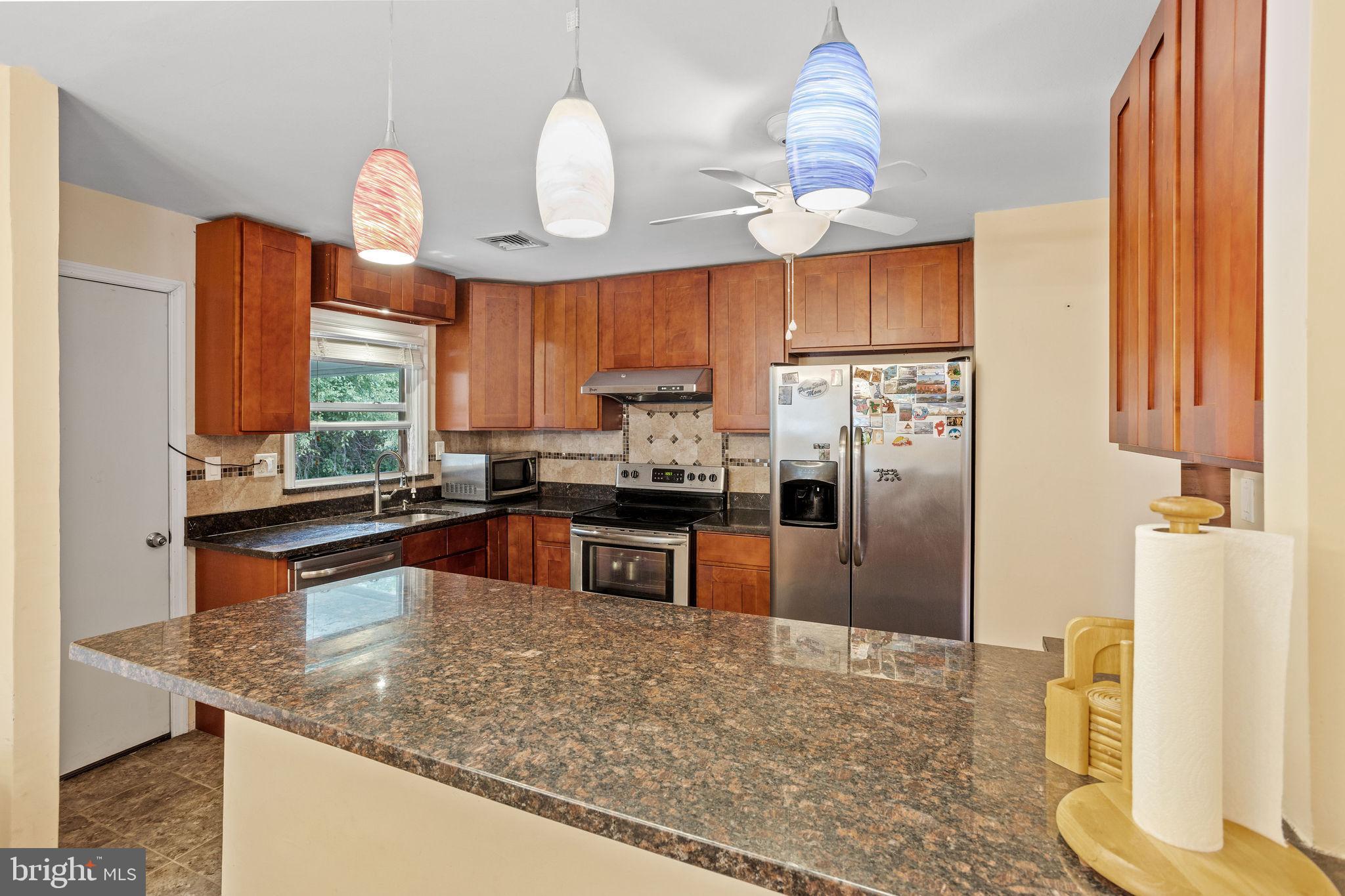 WILLOW MANOR - Residential