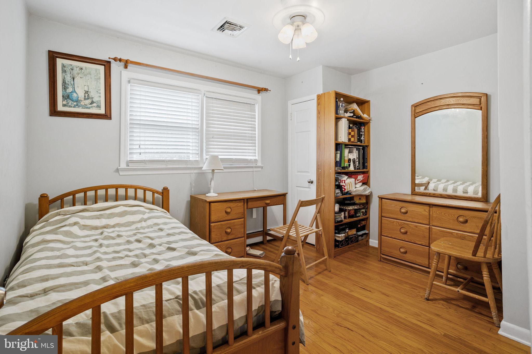 WILLOW MANOR - Residential