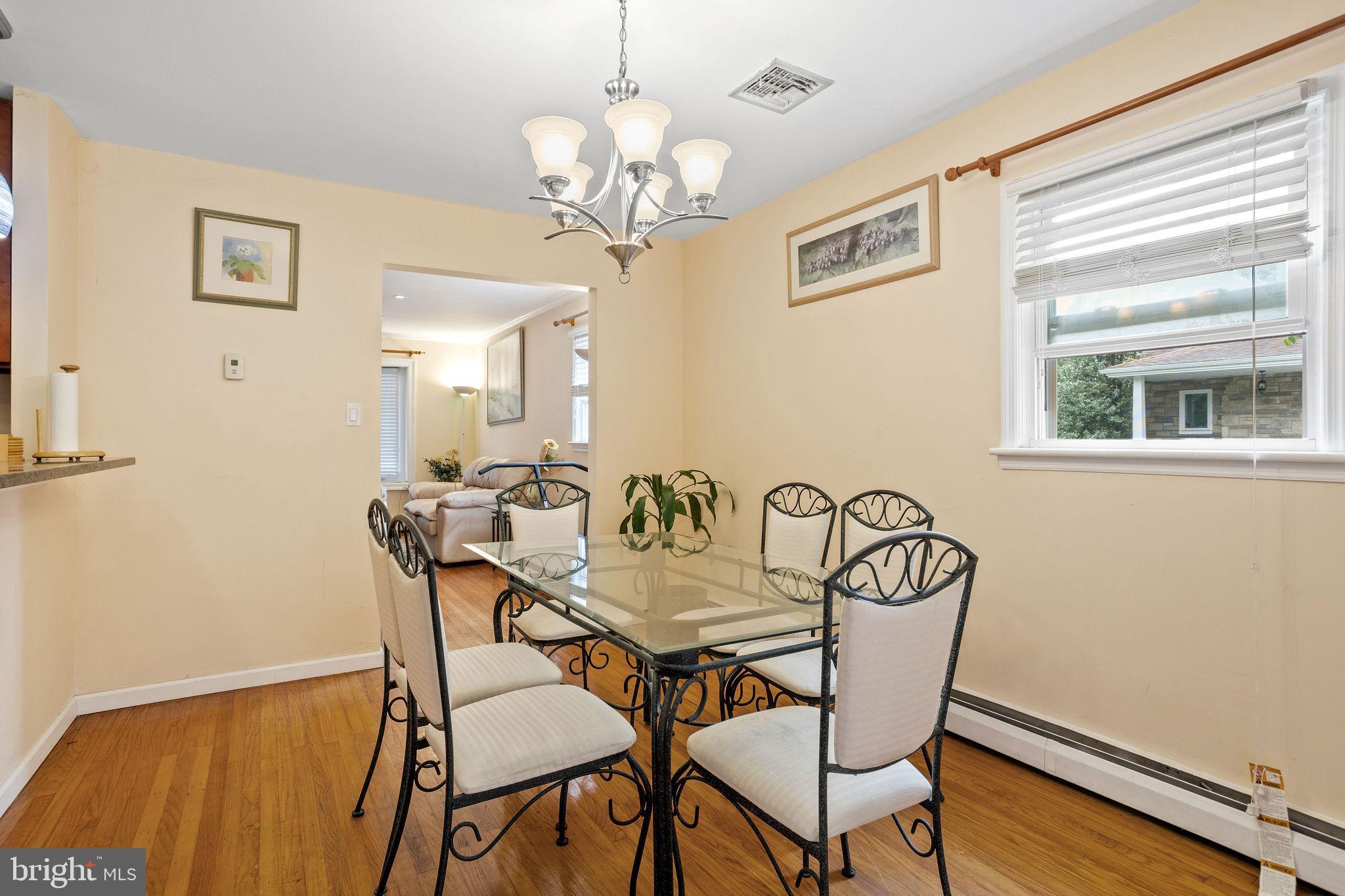 WILLOW MANOR - Residential