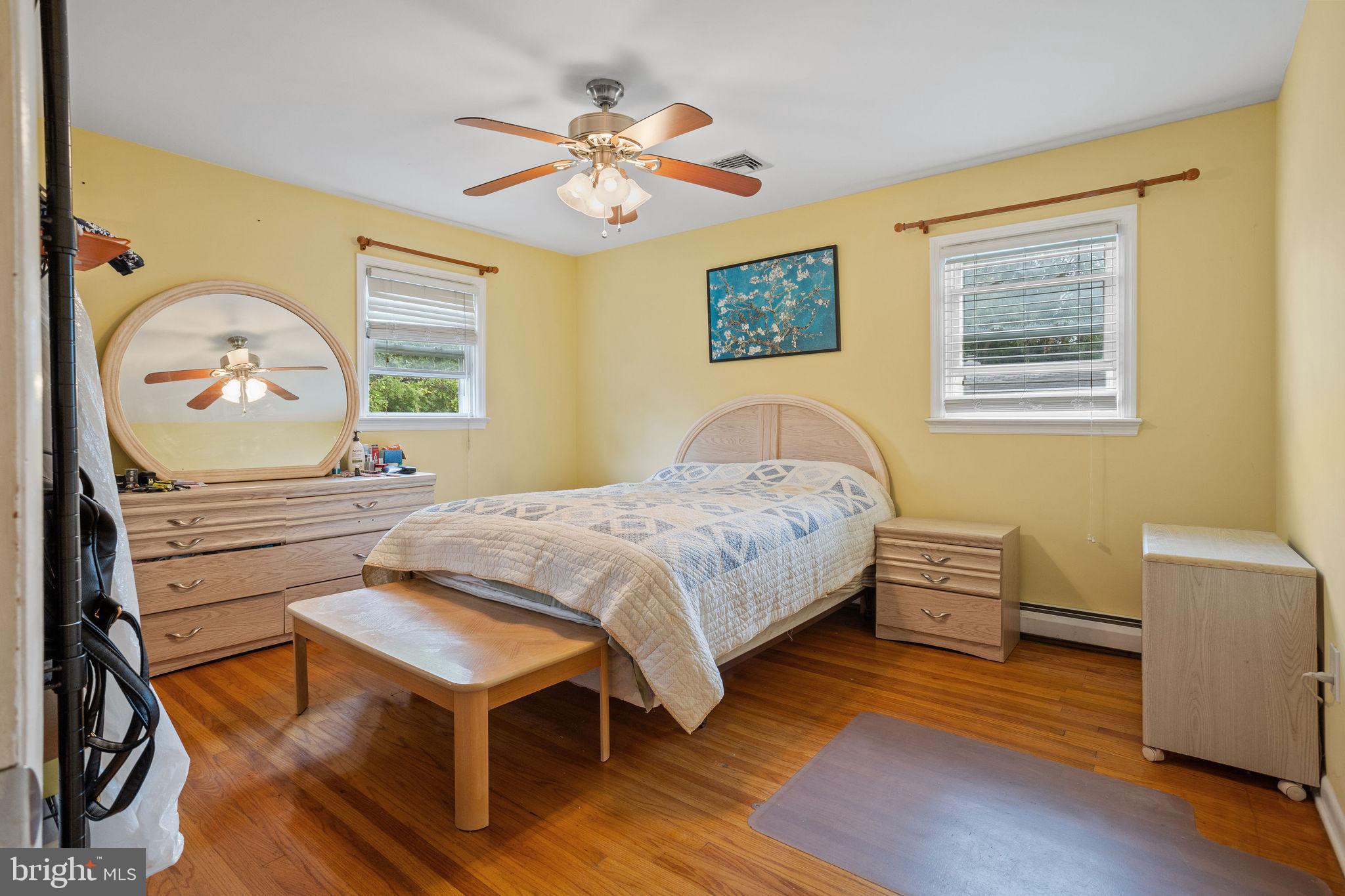 WILLOW MANOR - Residential