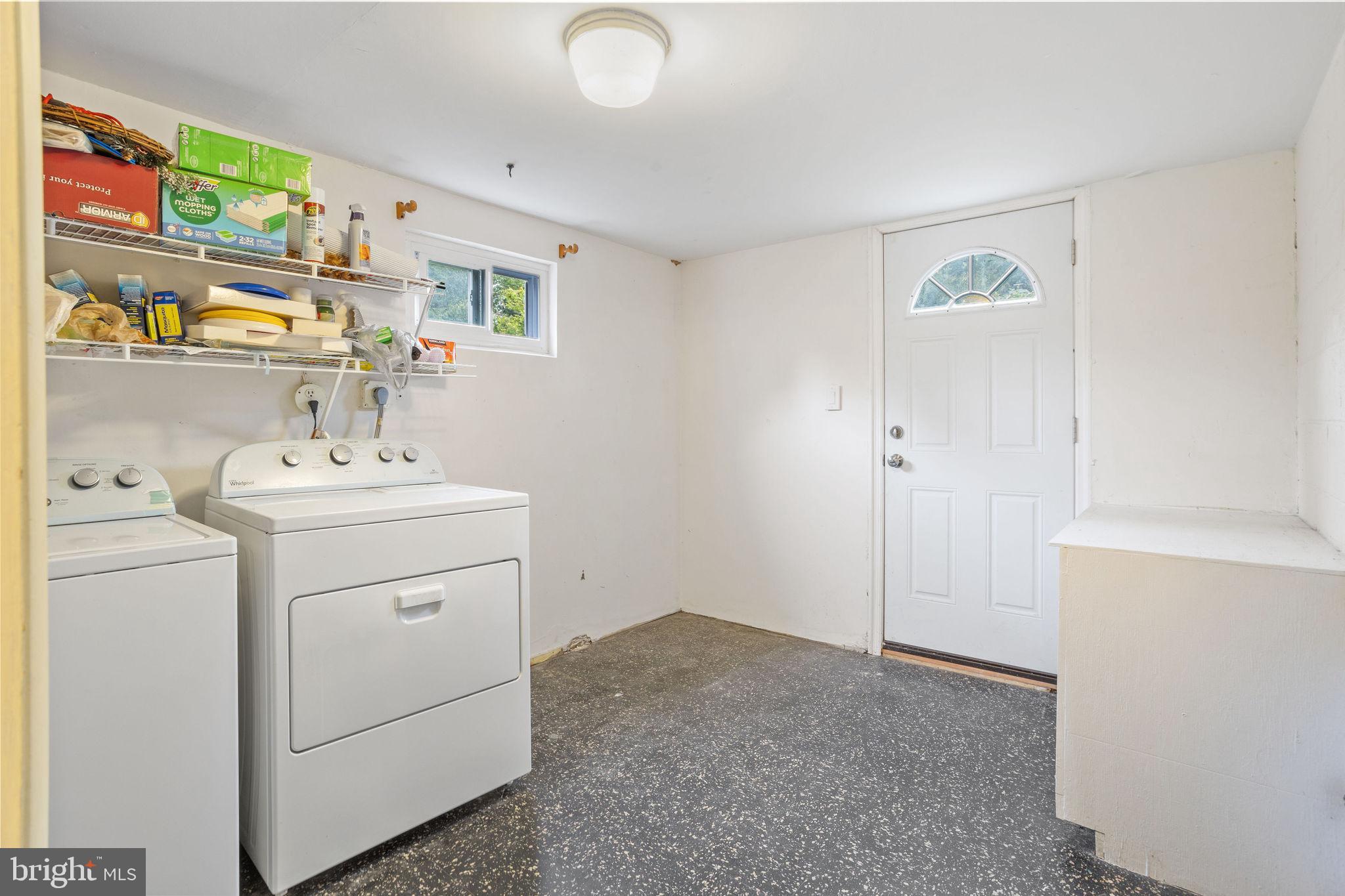 WILLOW MANOR - Residential