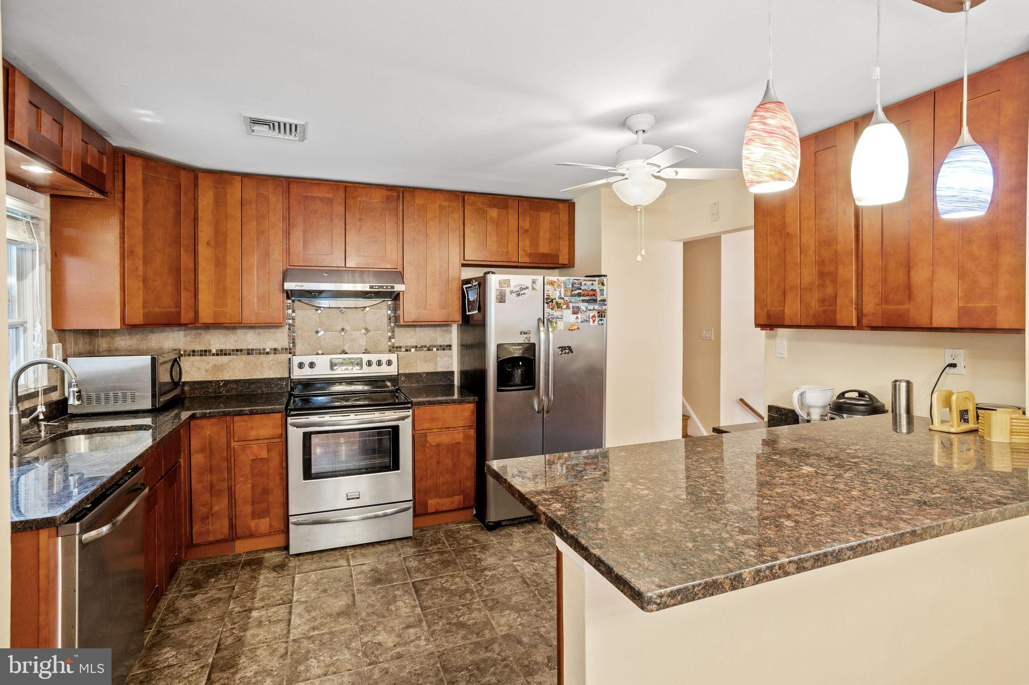 WILLOW MANOR - Residential