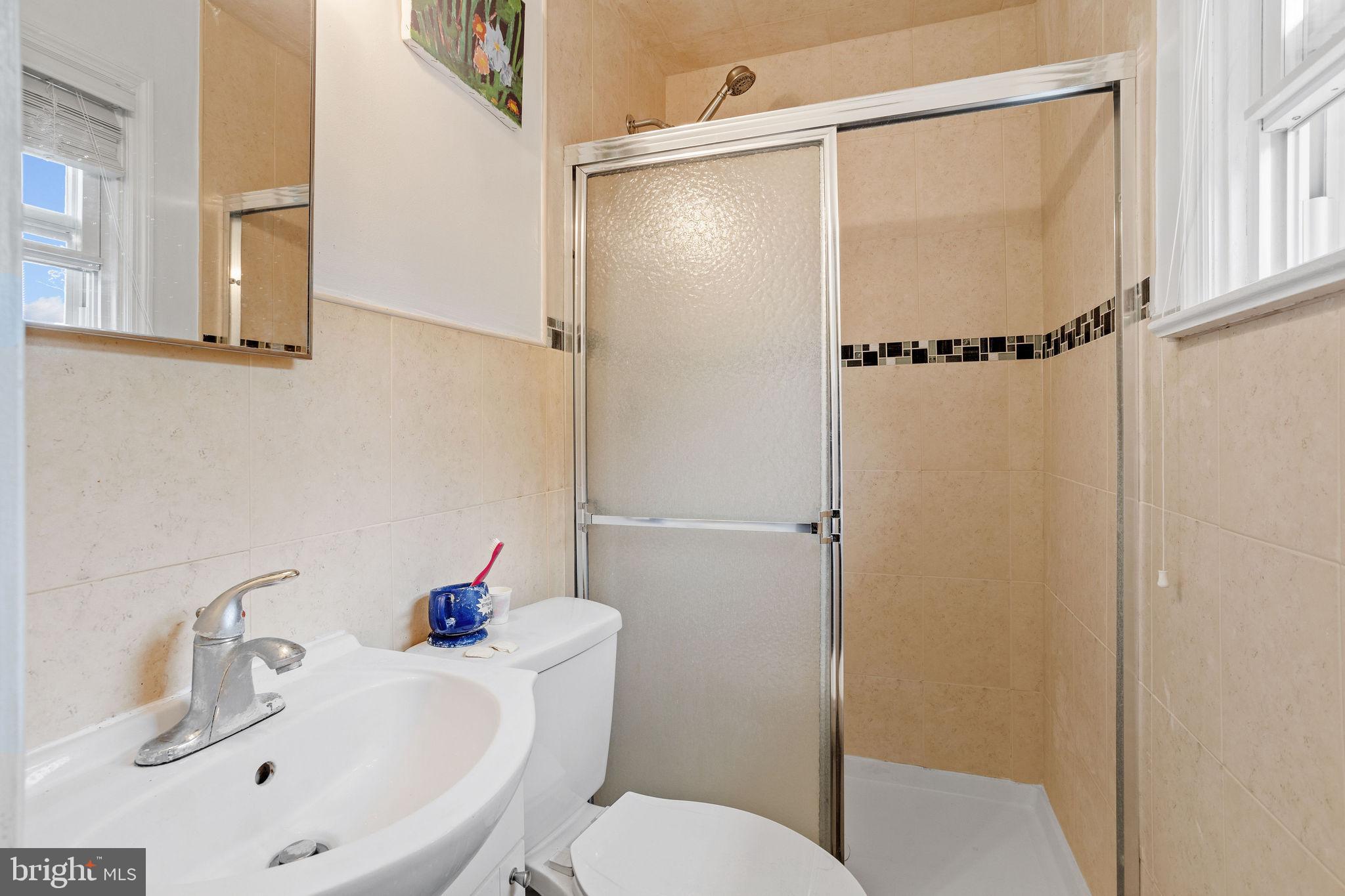 WILLOW MANOR - Residential