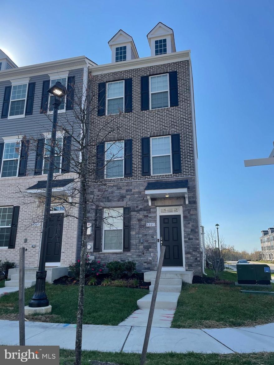 You going to love this Like New End Unit Townhome. Barely lived in, the townhome offers style and sophistication. Every level has neutral tones to accommodate and furniture or accent colors. The gourmet kitchen is perfect for the aspiring chef of the house, with stainless appliances and gorgeous center island. The  primary suite features ensuite bath and ample closet space. The secondary bedrooms are split for the primary bedroom for maximum privacy.  The end units offers more windows and more natural light than other similar units. Owner had solar panels installed for maximum efficiency. Attached 2 car garage at rear.