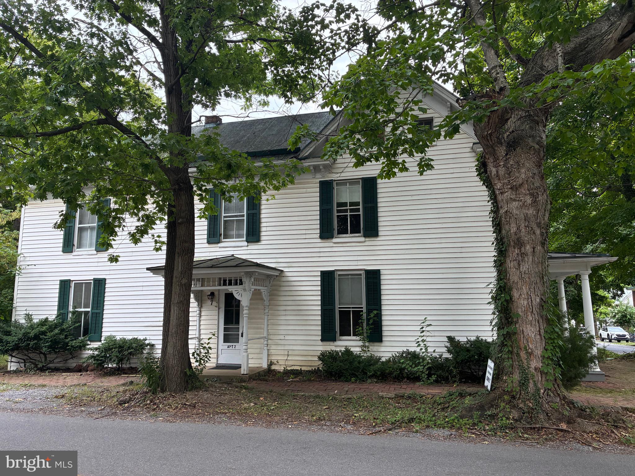 7 OLD PROSPECT AVENUE