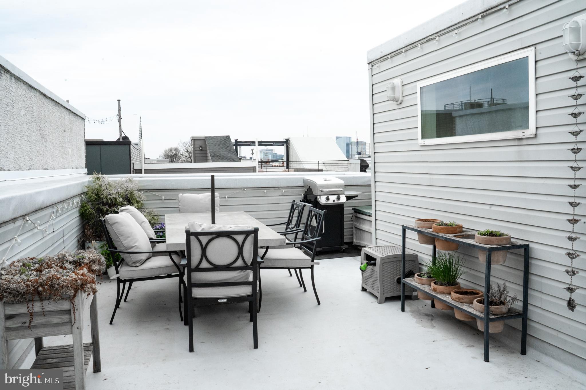 POINT BREEZE - Residential