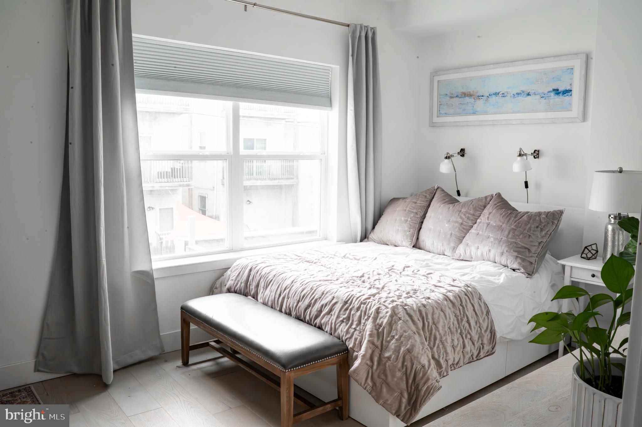 POINT BREEZE - Residential