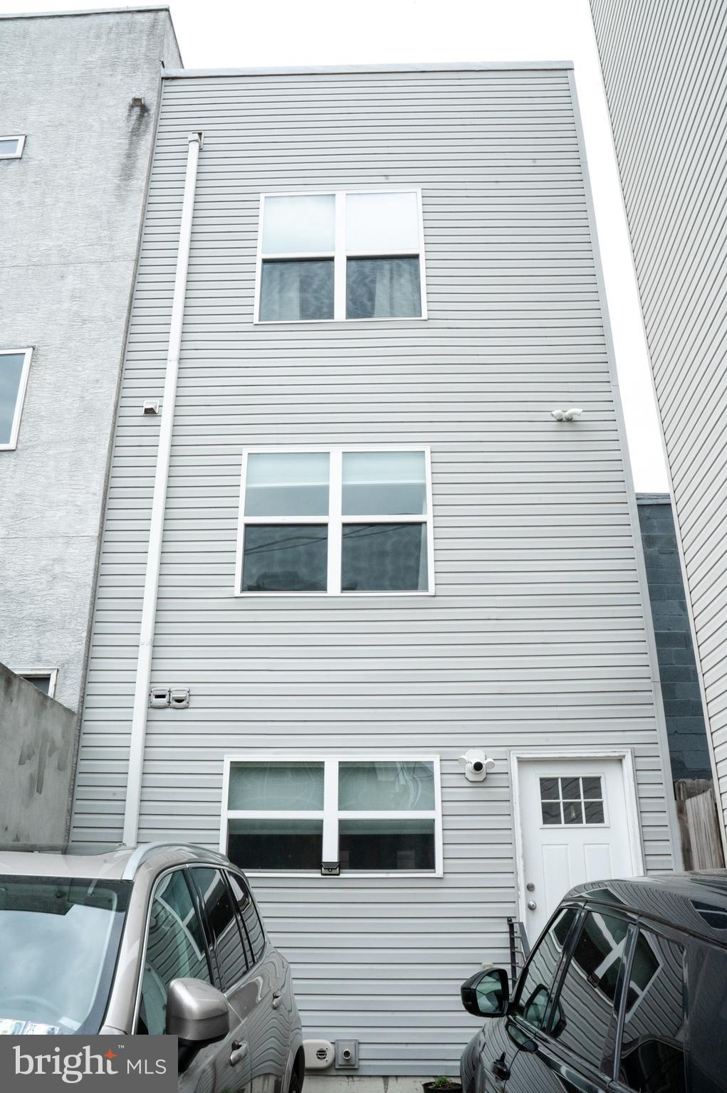 POINT BREEZE - Residential