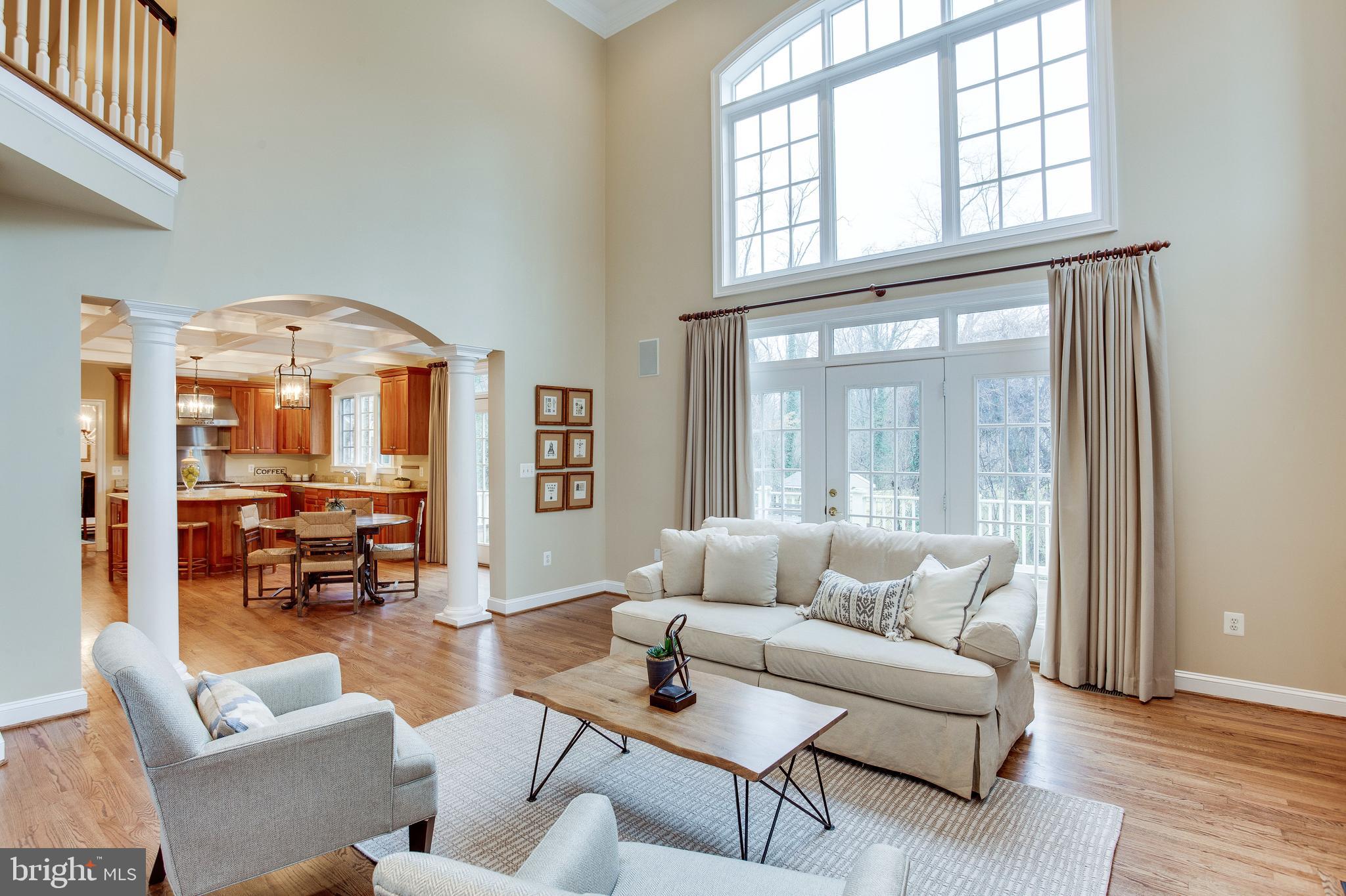 MCLEAN MANOR - Residential