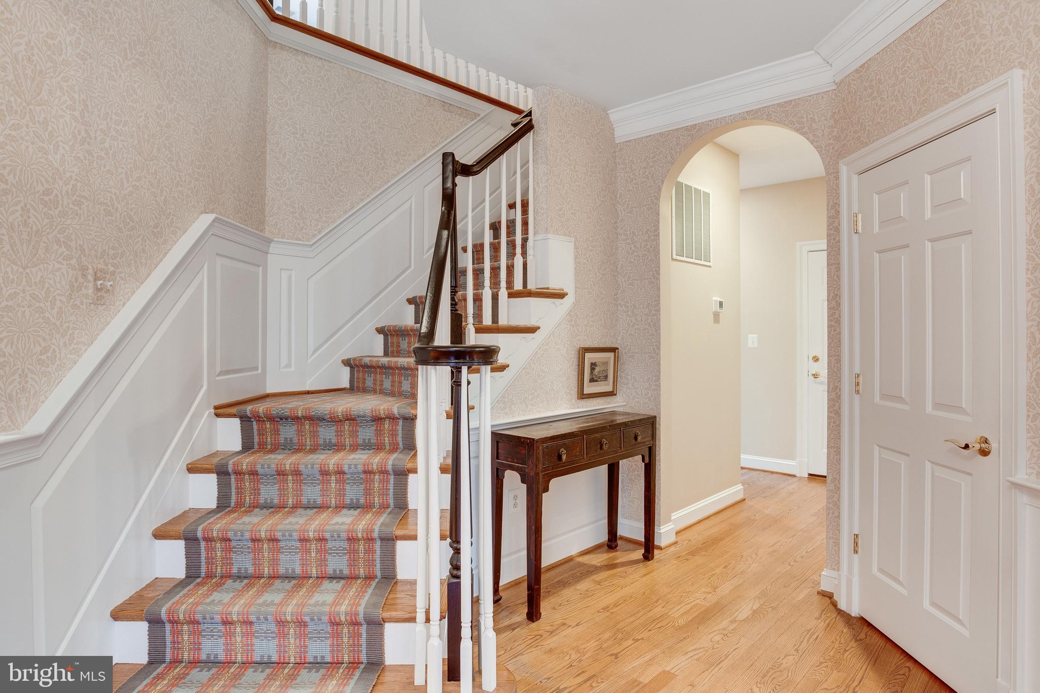 MCLEAN MANOR - Residential