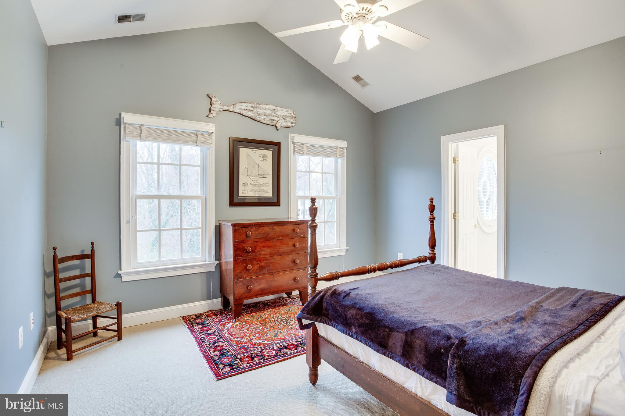 MCLEAN MANOR - Residential