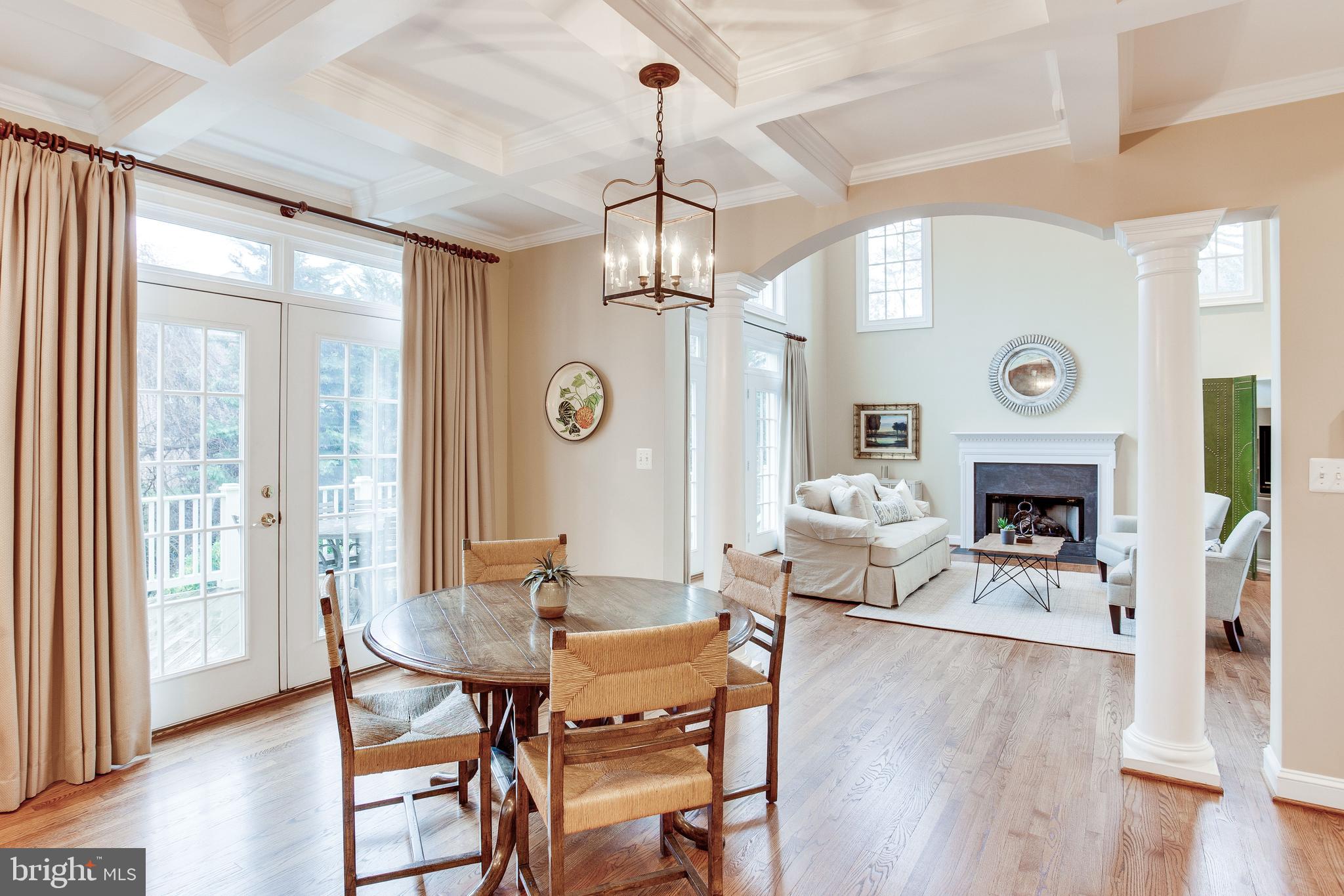 MCLEAN MANOR - Residential