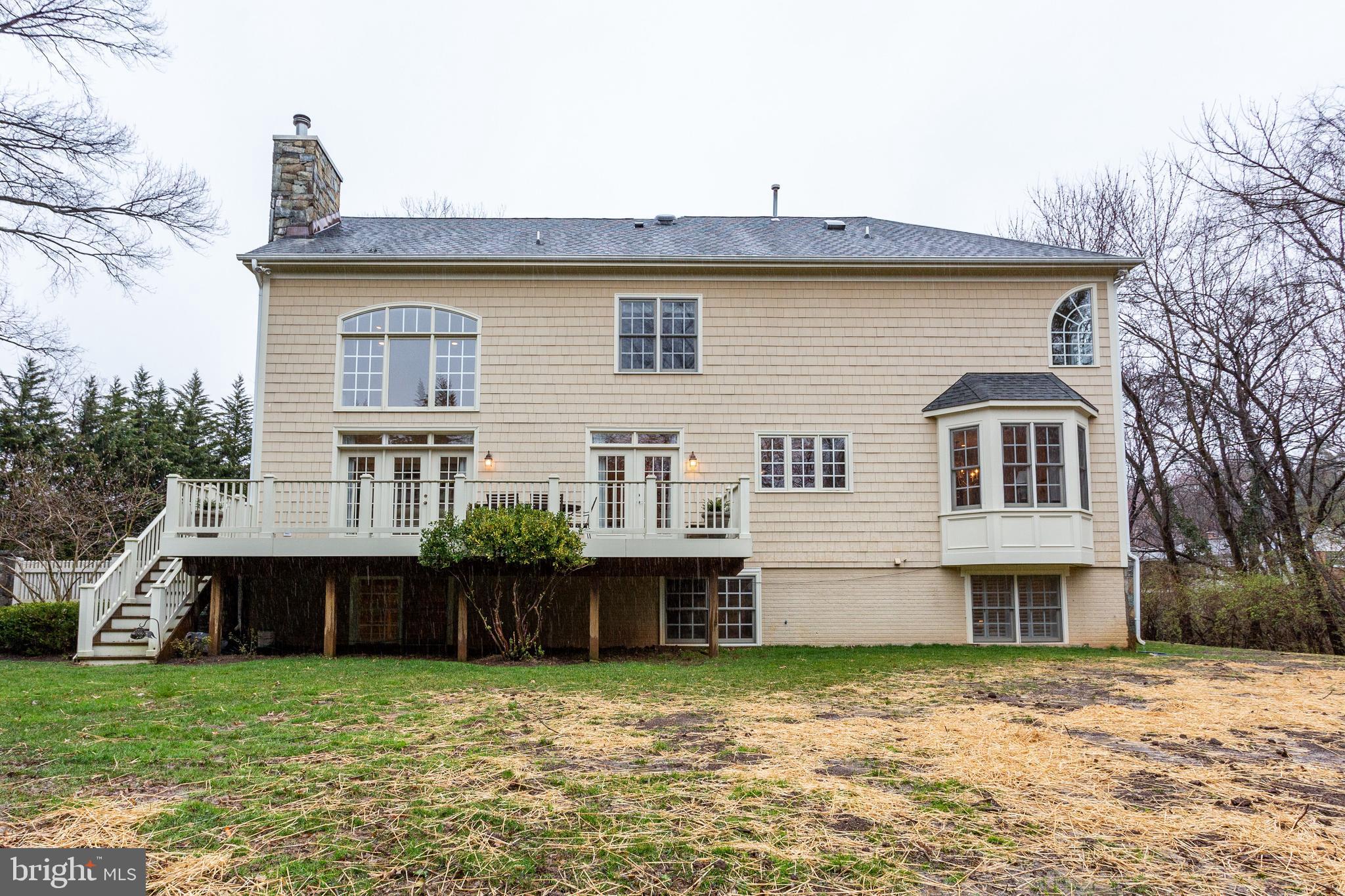 MCLEAN MANOR - Residential