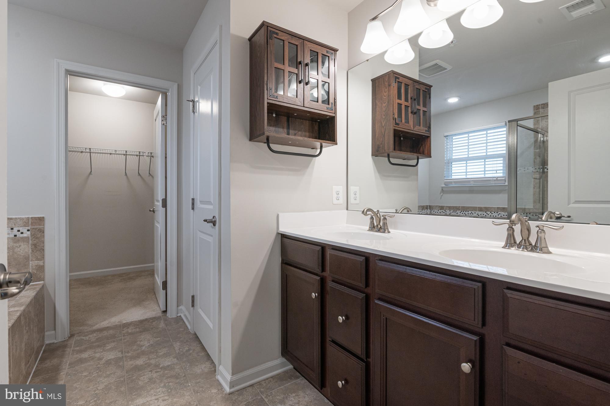 BRUNSWICK CROSSING - Residential Lease