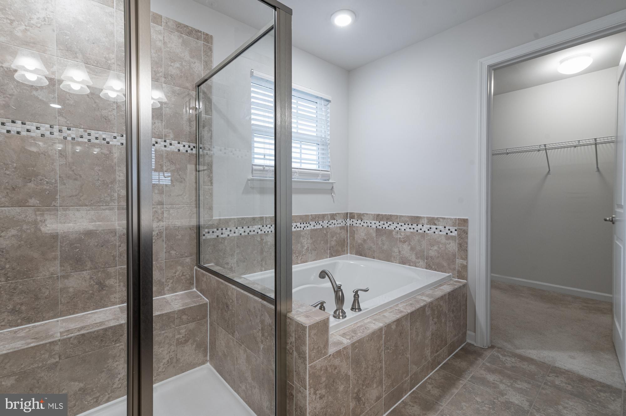 BRUNSWICK CROSSING - Residential Lease