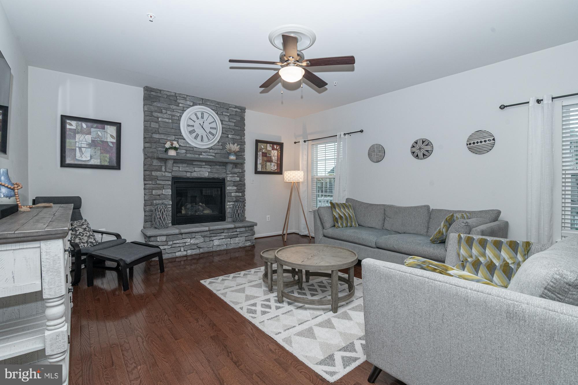 BRUNSWICK CROSSING - Residential Lease