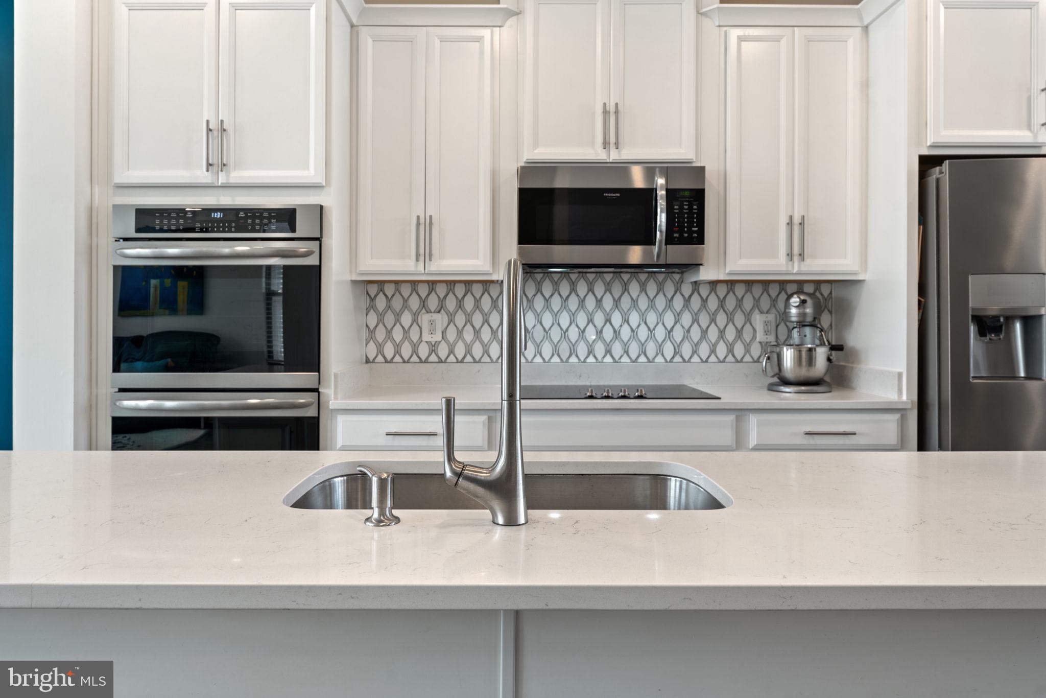 DOMINION TRAIL - Residential