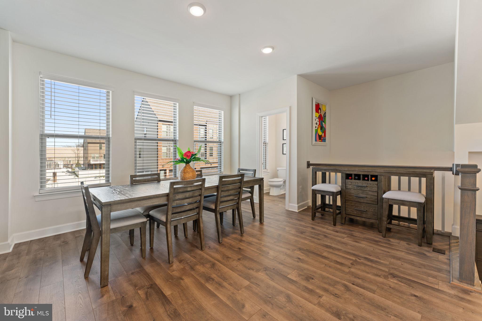 DOMINION TRAIL - Residential