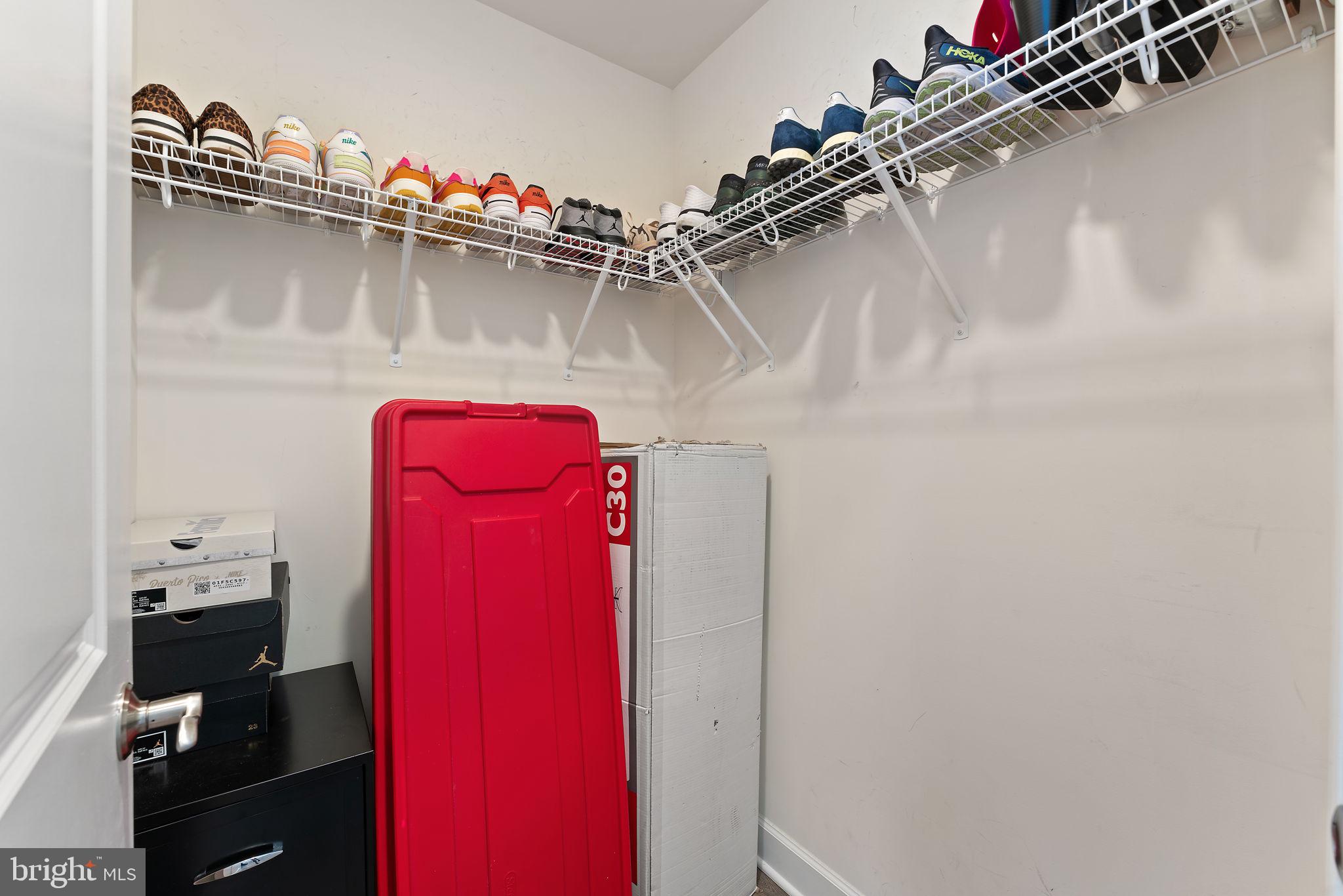 DOMINION TRAIL - Residential