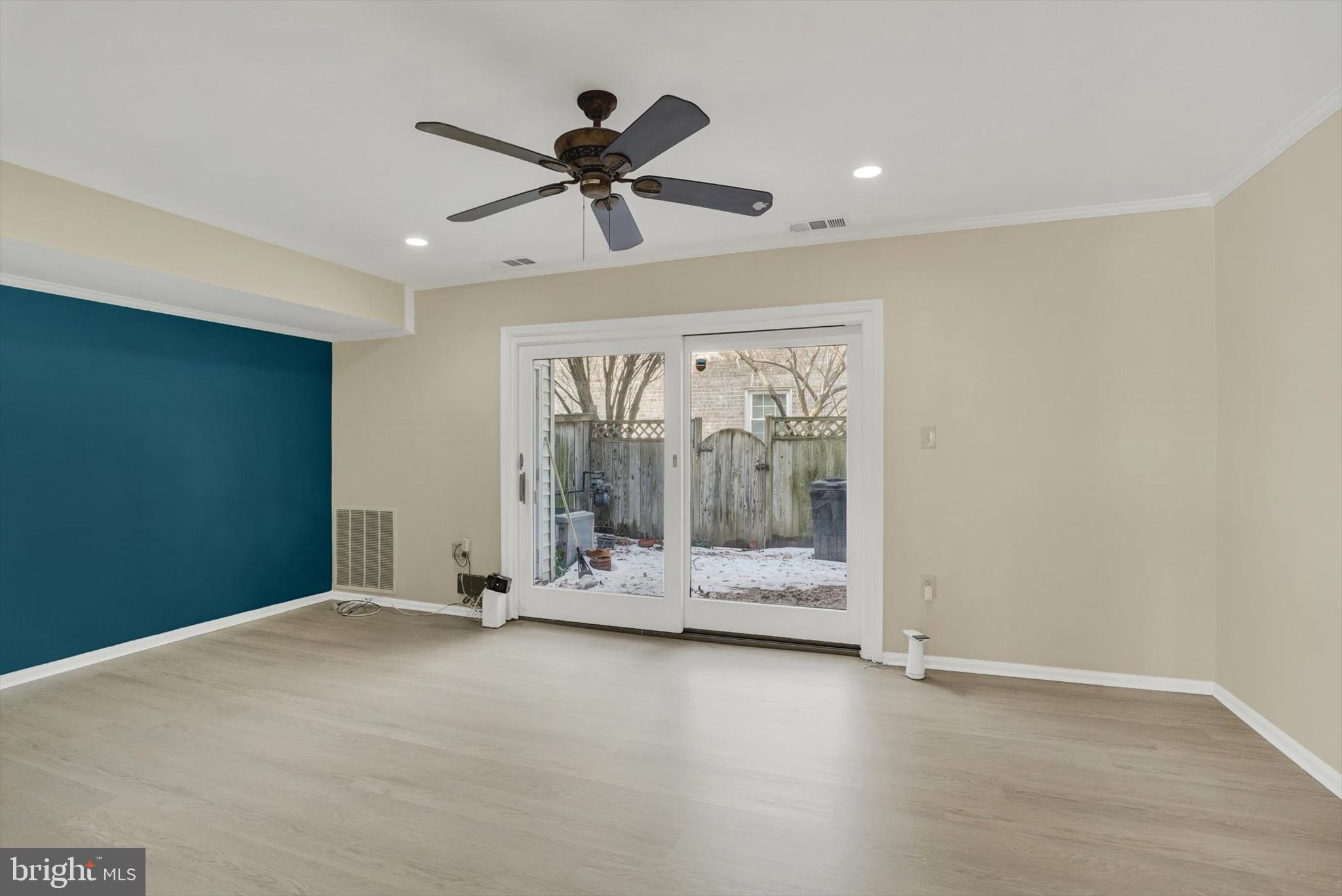 REGENT SQUARE - Residential