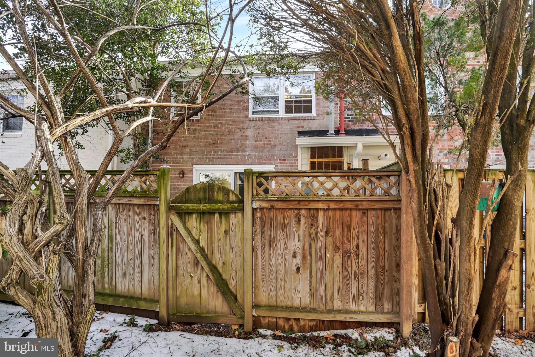 REGENT SQUARE - Residential