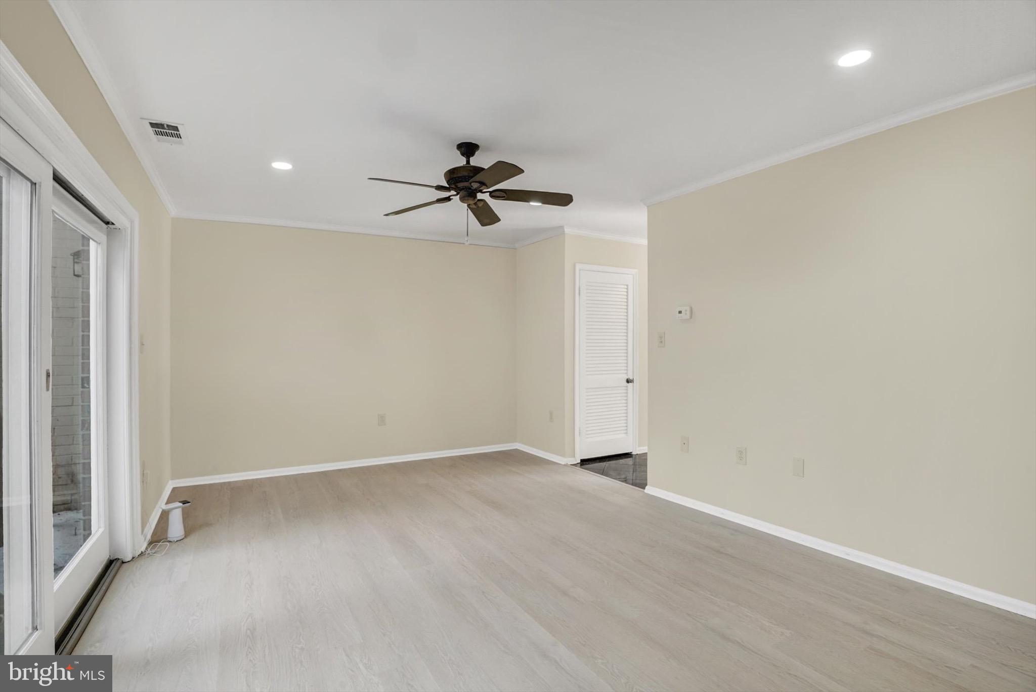 REGENT SQUARE - Residential