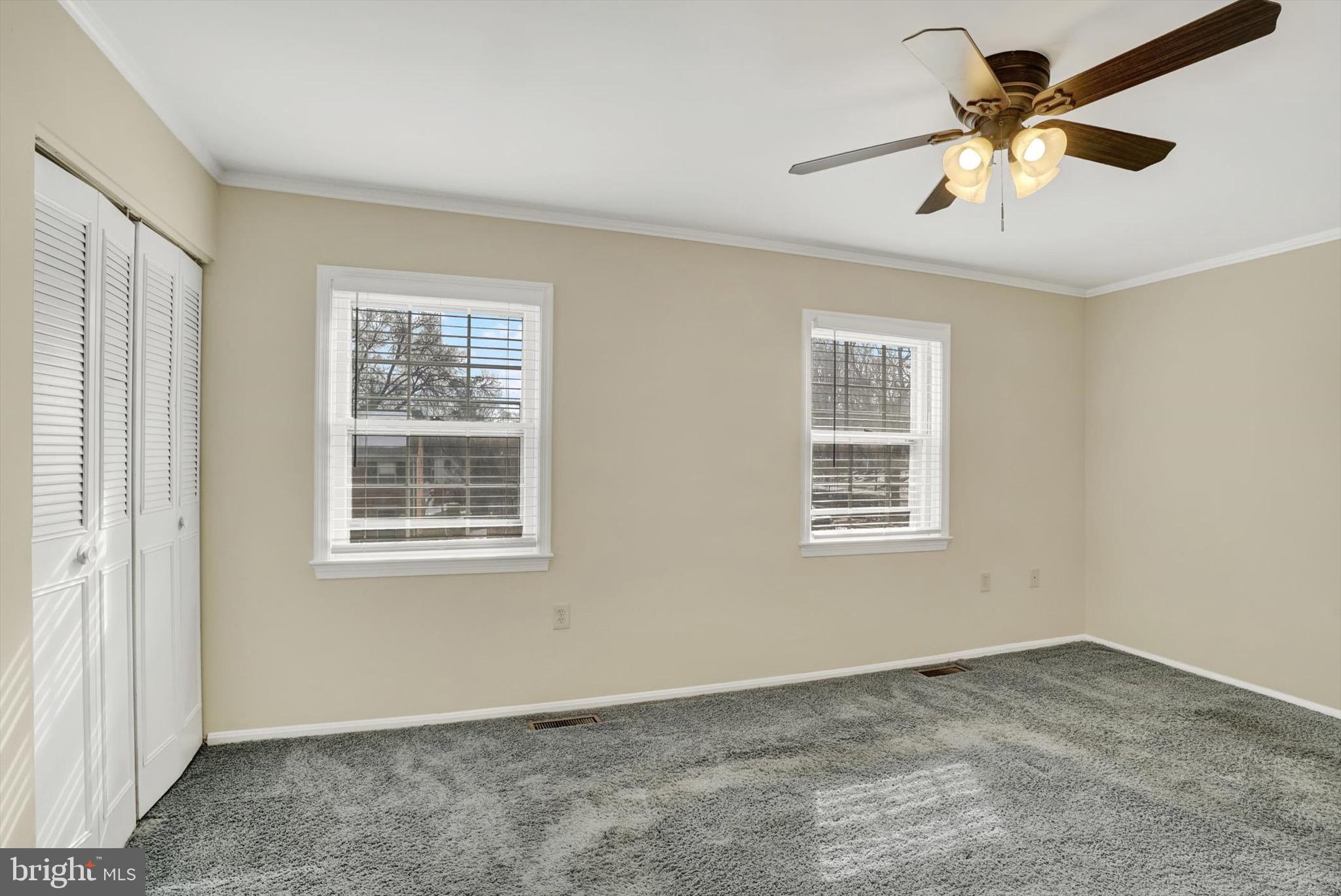 REGENT SQUARE - Residential