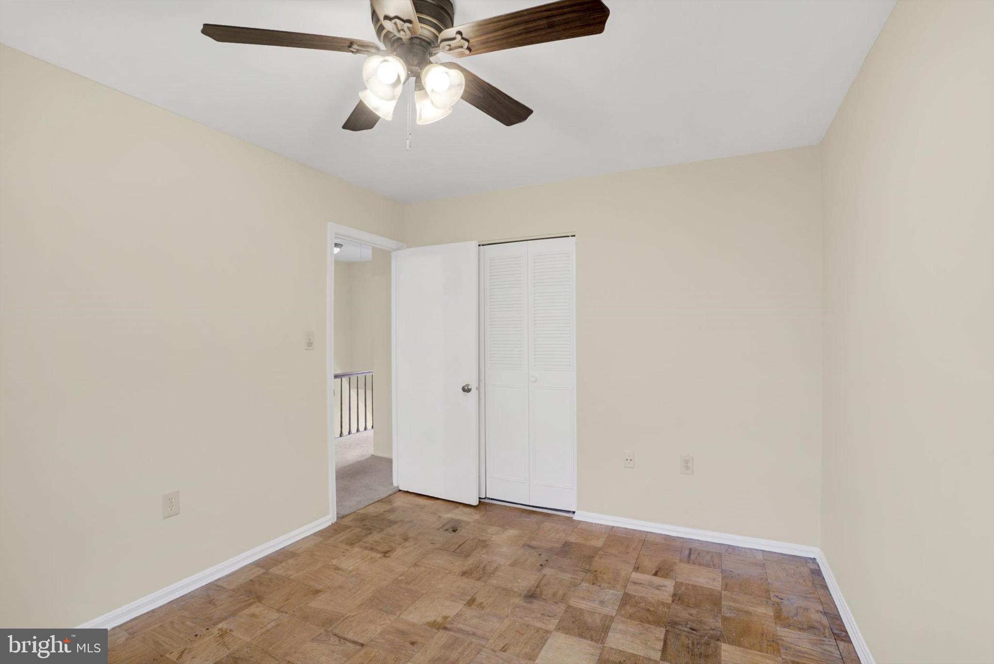 REGENT SQUARE - Residential