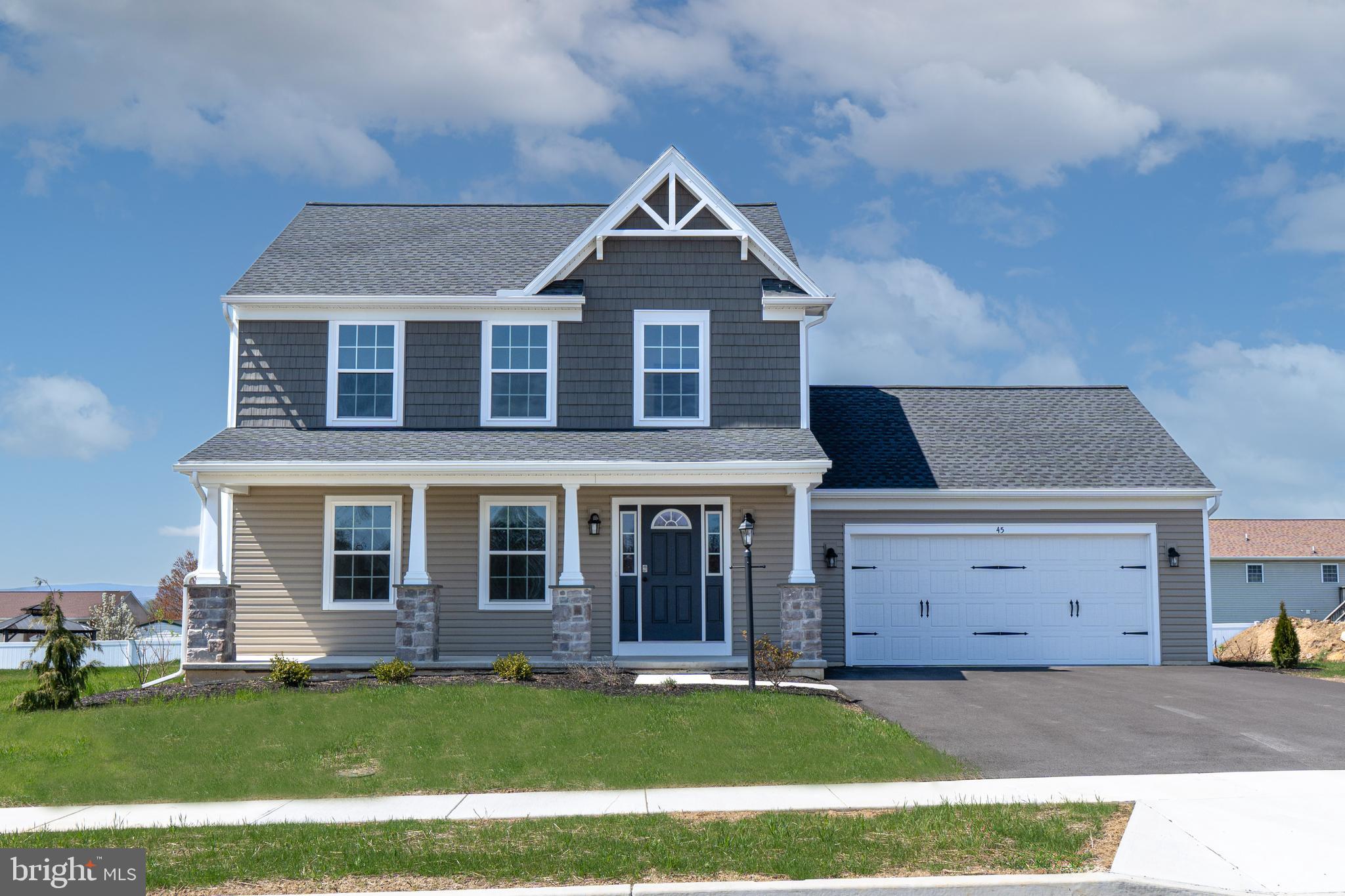 New construction home for sale in Appleview Estates!