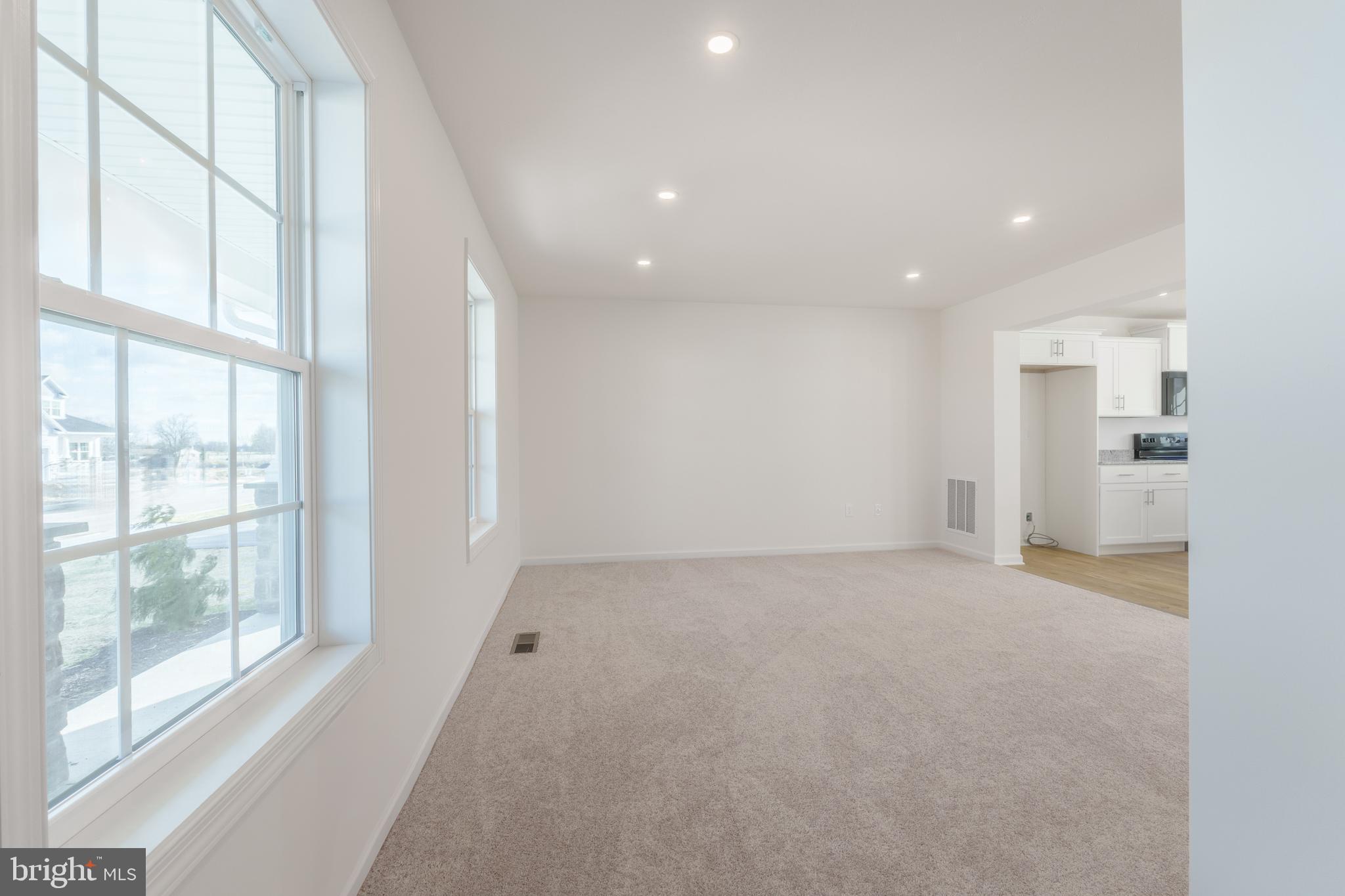 APPLEVIEW ESTATES - Residential