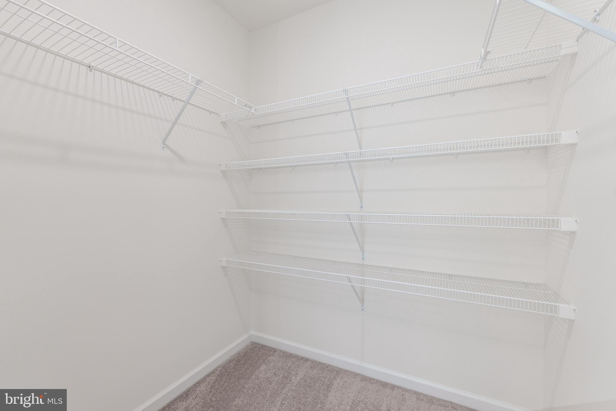 APPLEVIEW ESTATES - Residential