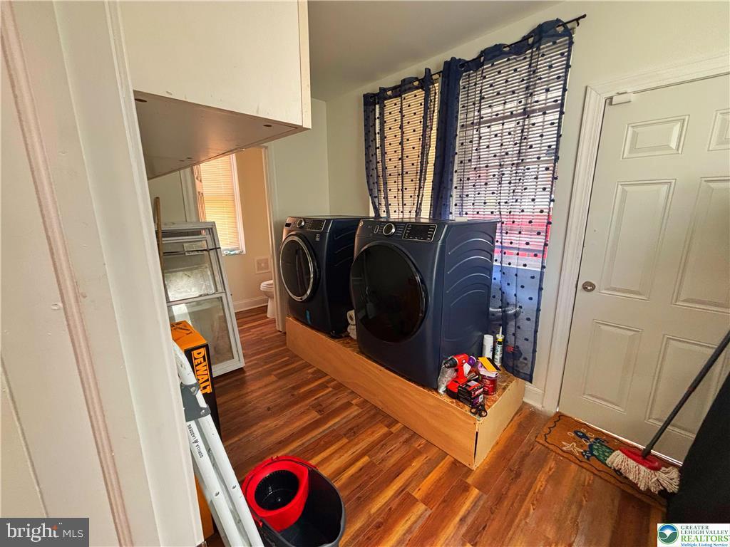 KENSINGTON - Residential