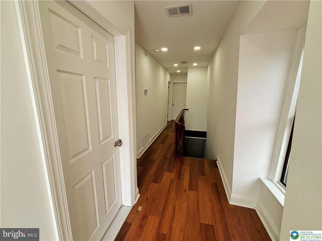 KENSINGTON - Residential