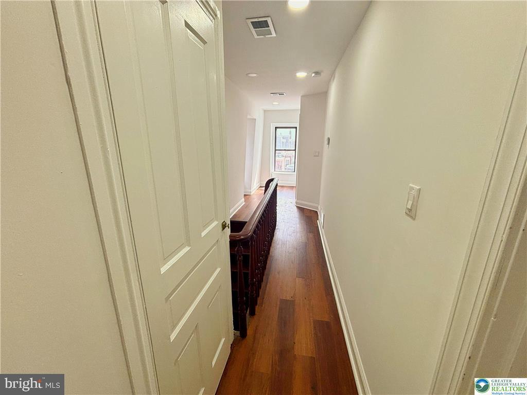 KENSINGTON - Residential