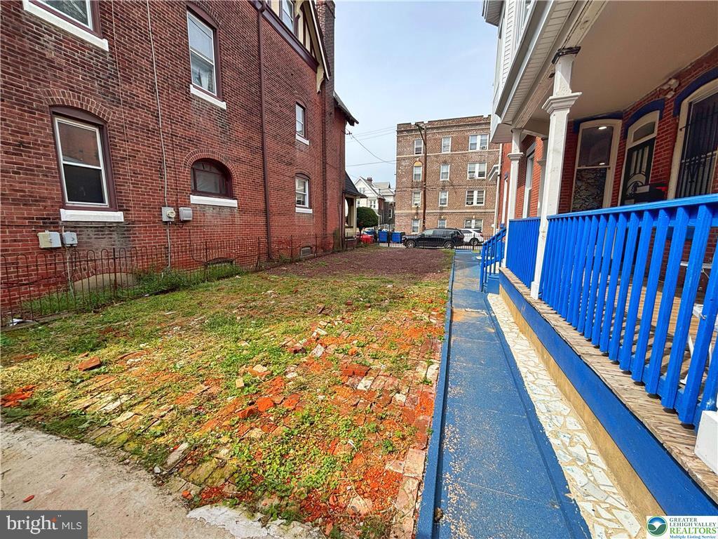 KENSINGTON - Residential