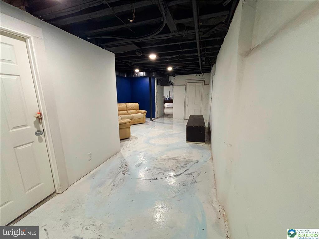 KENSINGTON - Residential