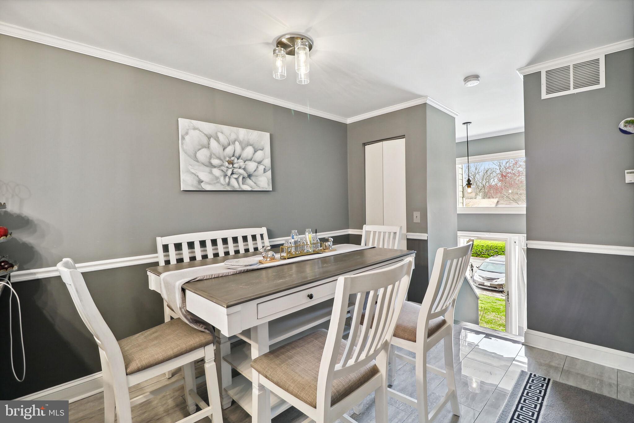 ULMSTEAD GARDENS - Residential