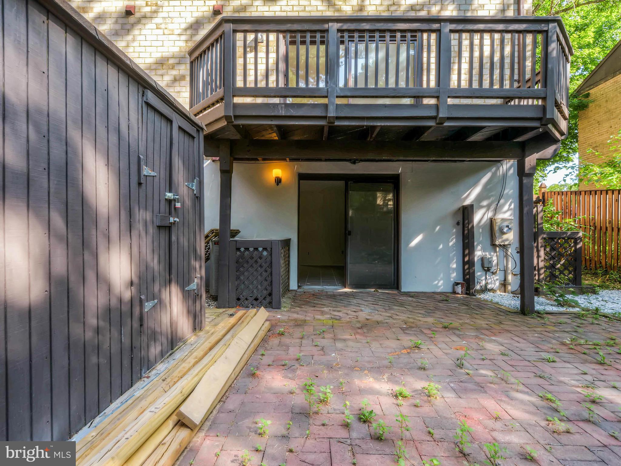 VILLAGE OF OWEN BROWN - Residential