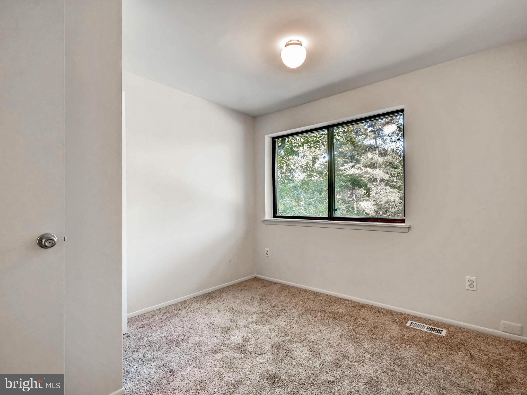 VILLAGE OF OWEN BROWN - Residential