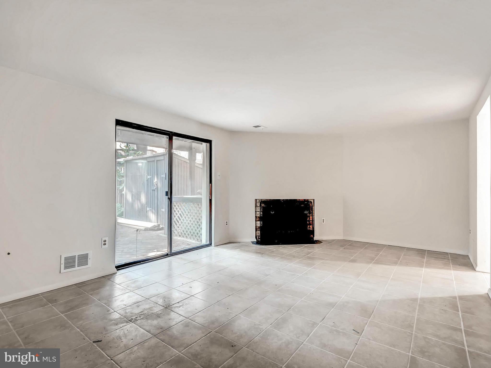 VILLAGE OF OWEN BROWN - Residential