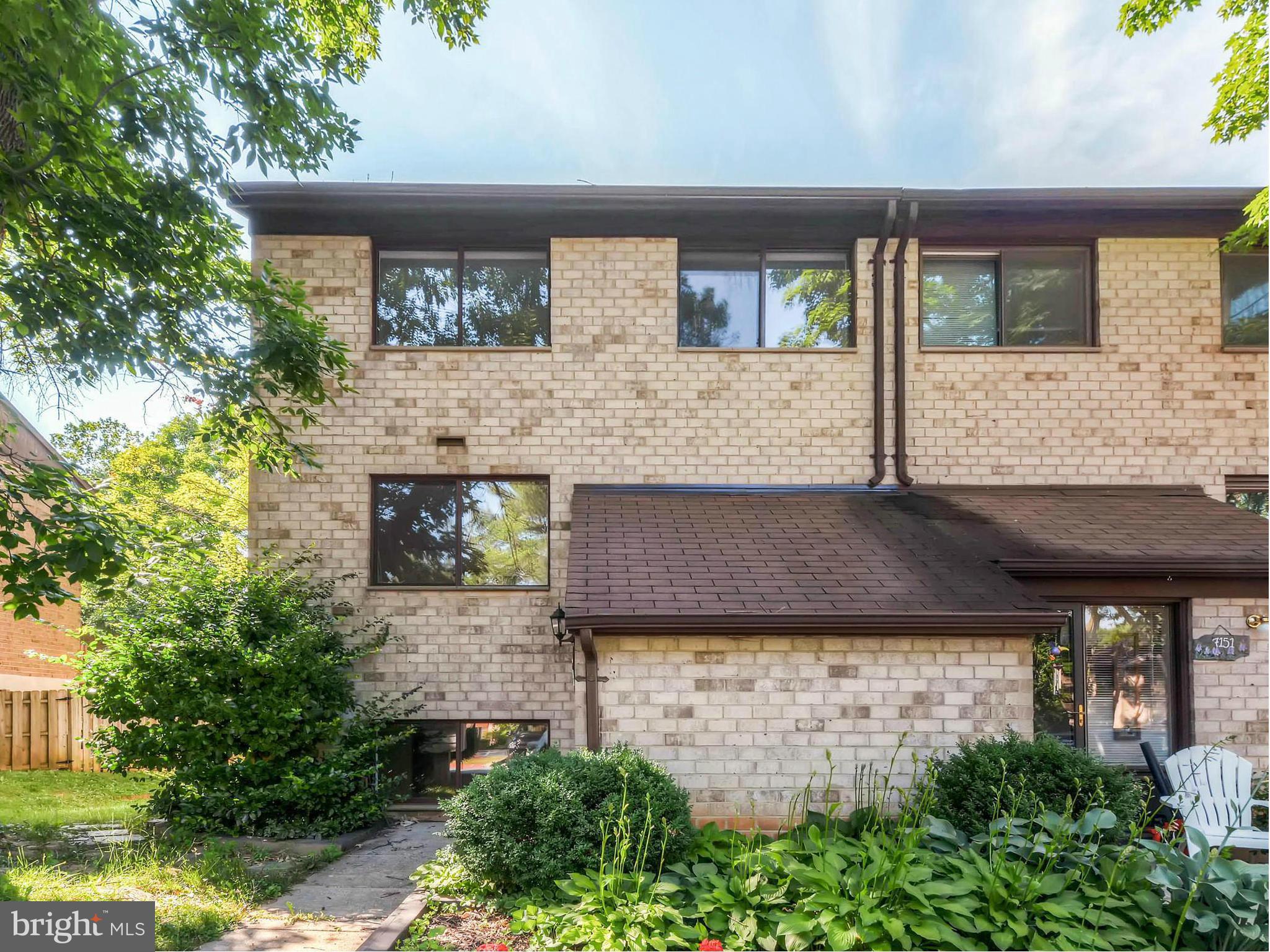 VILLAGE OF OWEN BROWN - Residential