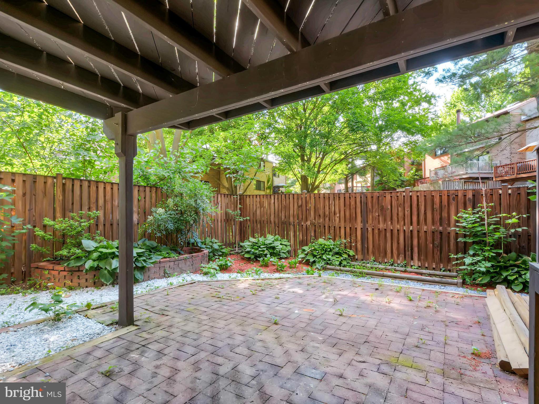 VILLAGE OF OWEN BROWN - Residential