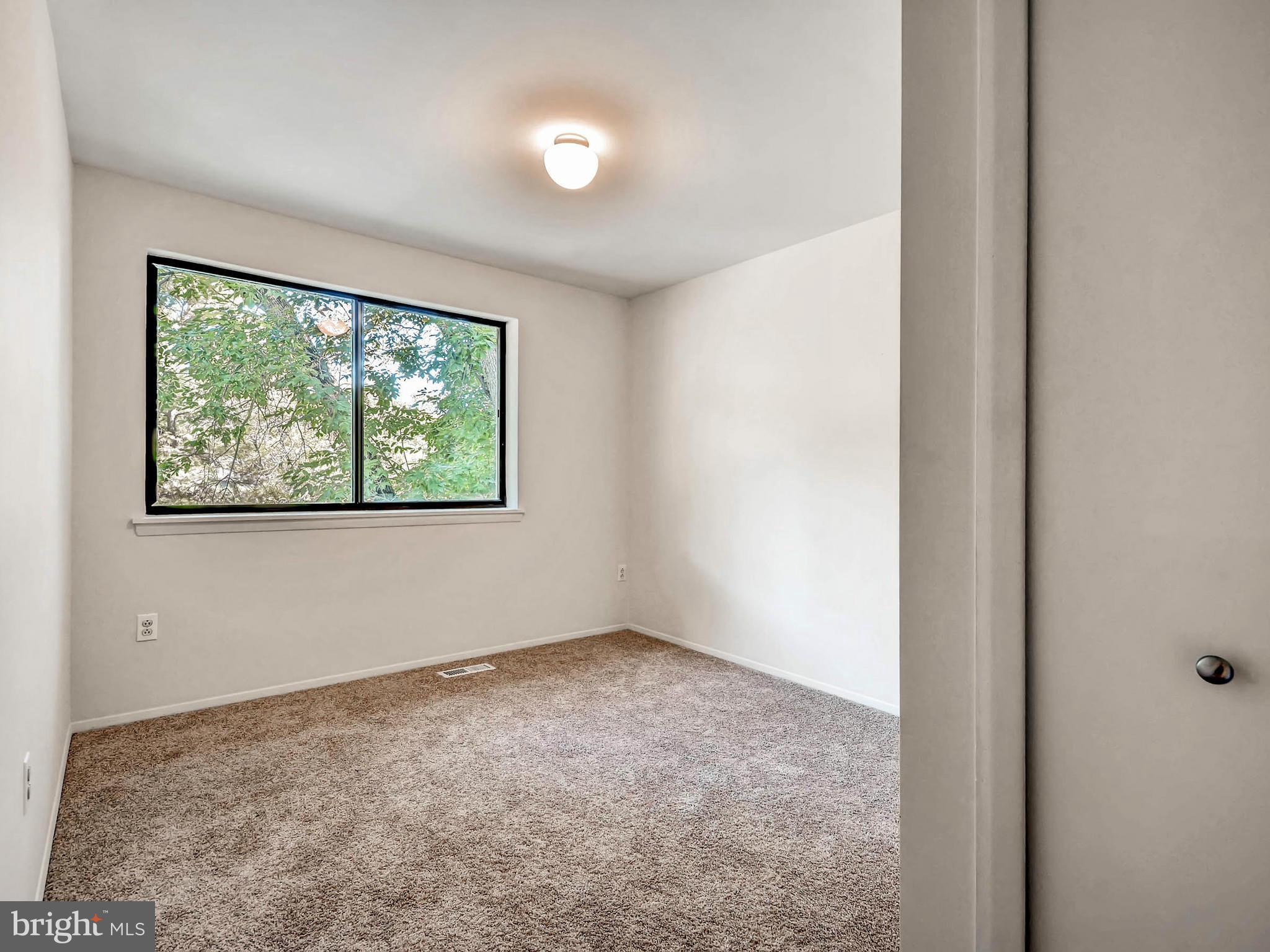 VILLAGE OF OWEN BROWN - Residential